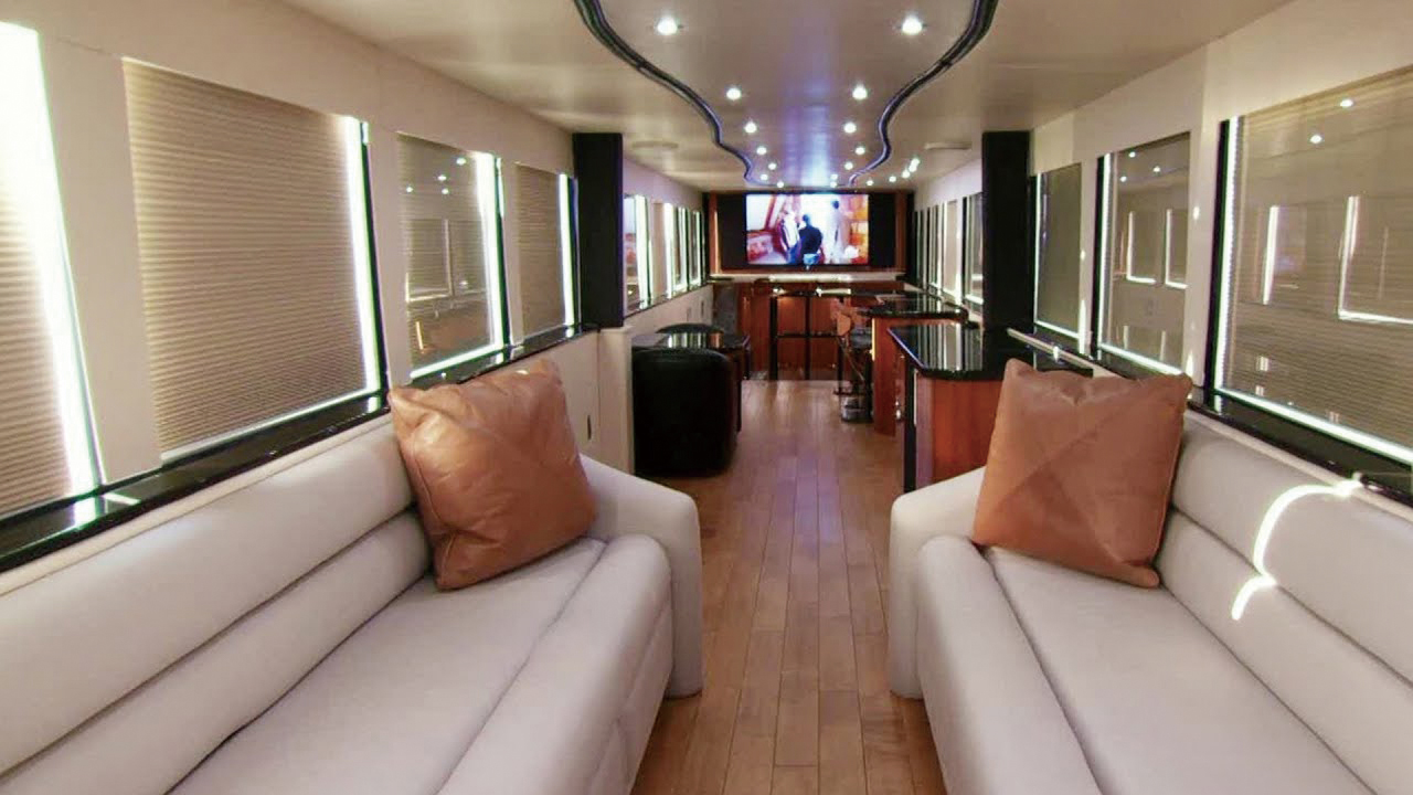 ANDERSON MOBILE ESTATES The Producer's Pad完整的居家生活可讓名製作人能兼顧家庭和工作。